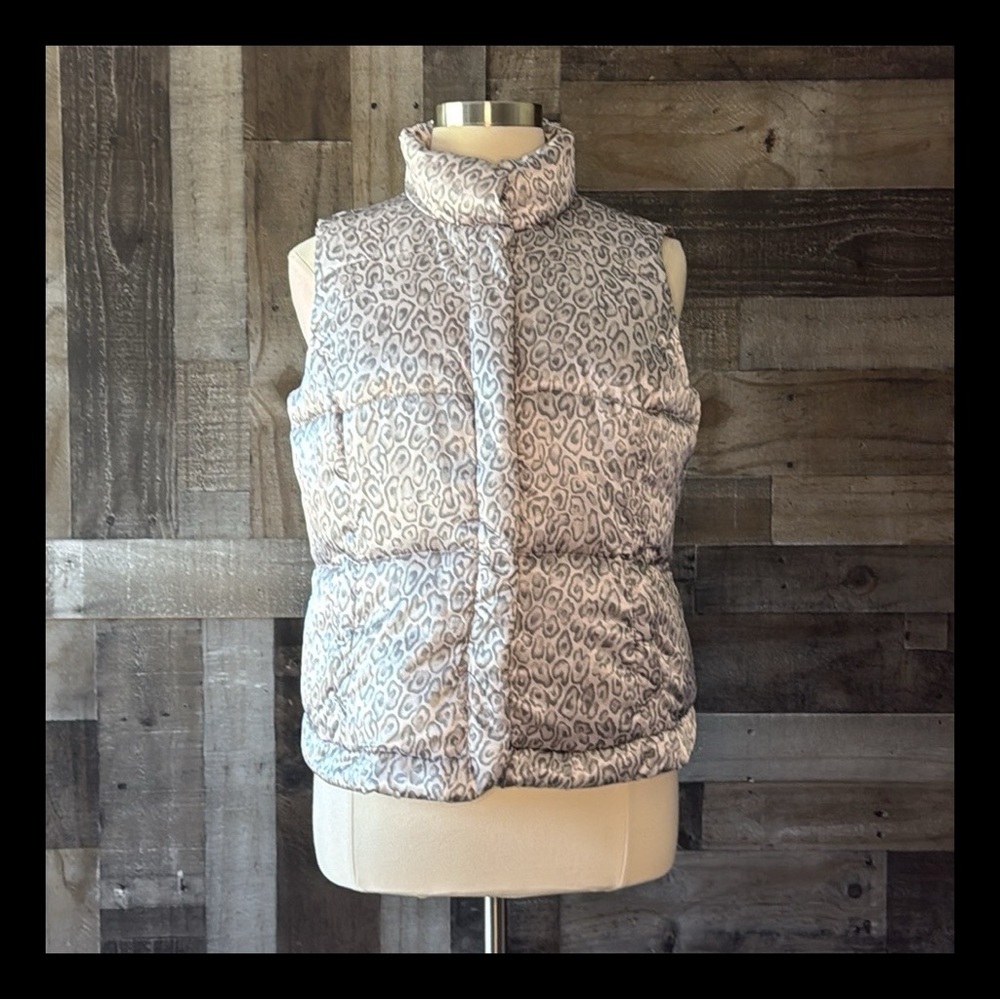Charter Club sparkly leopard print puffer vest XLarge petite glam coastal winter
